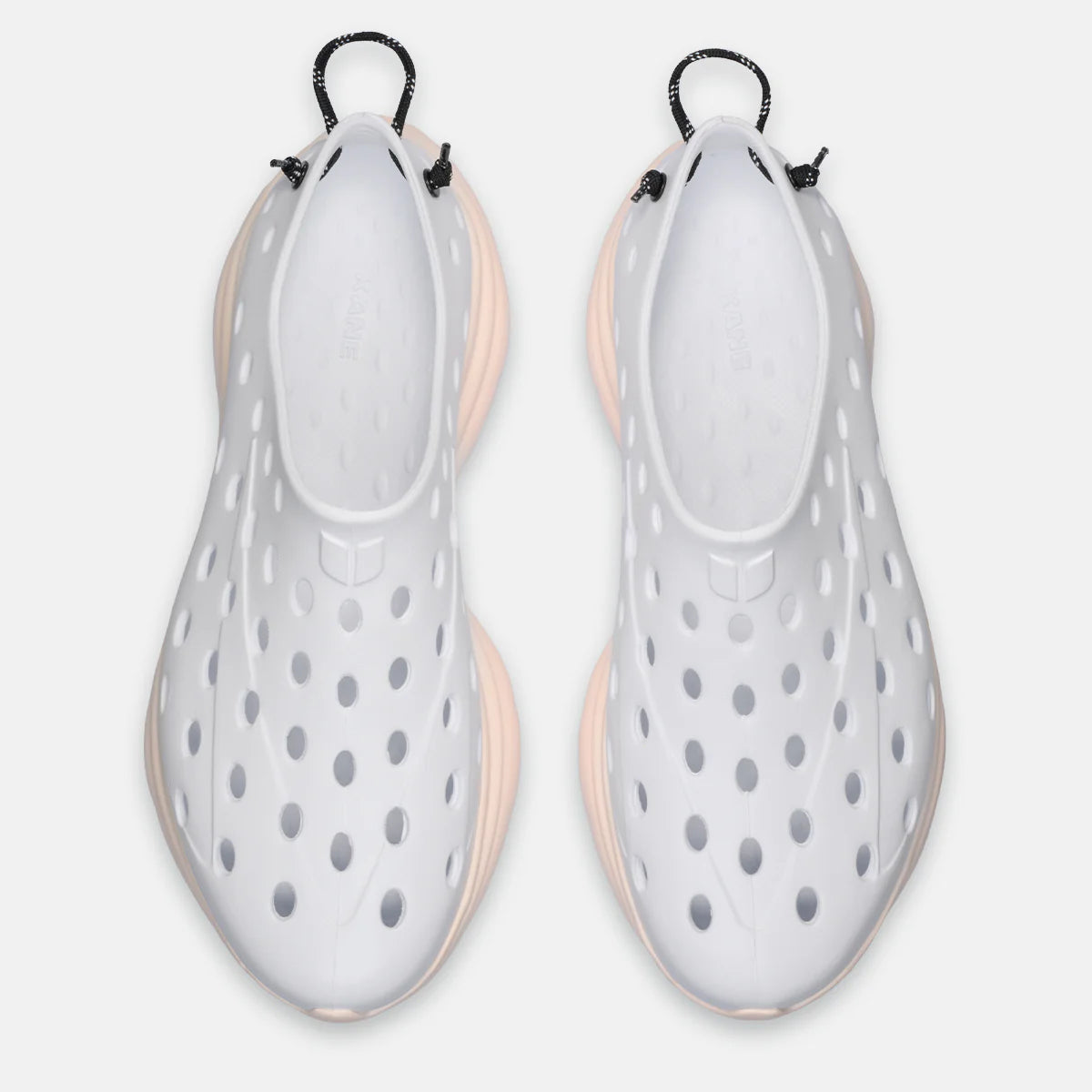 REVIVE WHITE/CREAM