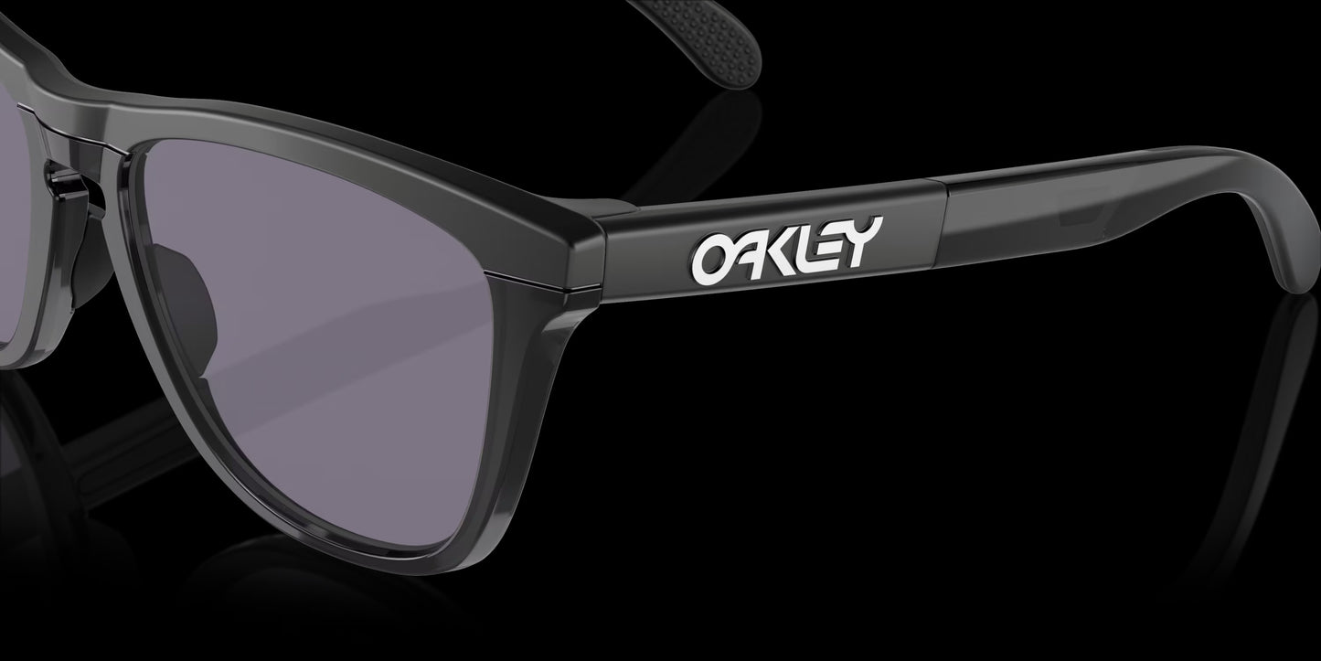 Exchange Sun Matte Black w/ Prizm Black Polarized Injected