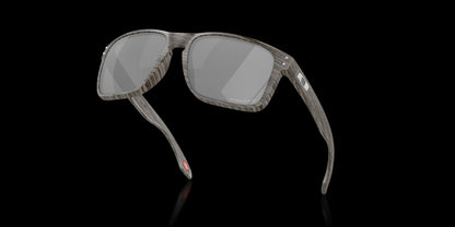Holbrook XL Woodgrain w/ Prizm Black Polarized Injected