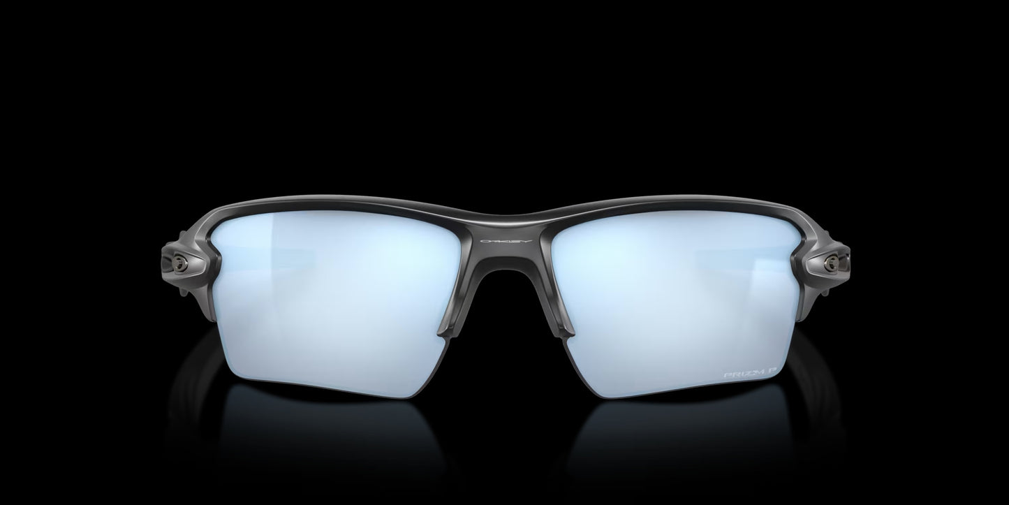 Flak 2.0 XL Matte Black w/ Prizm Deep H2O Polarized Injected